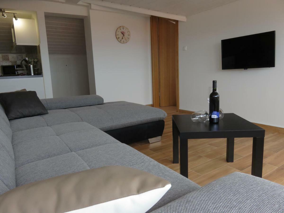 Apartments Casper Novi Vinodolski Bagian luar foto